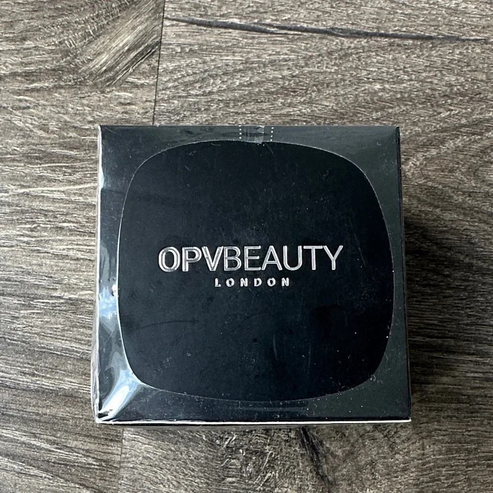 OPVBeauty Translucent Loose Setting Powder - Translucent - Picture 2 of 5